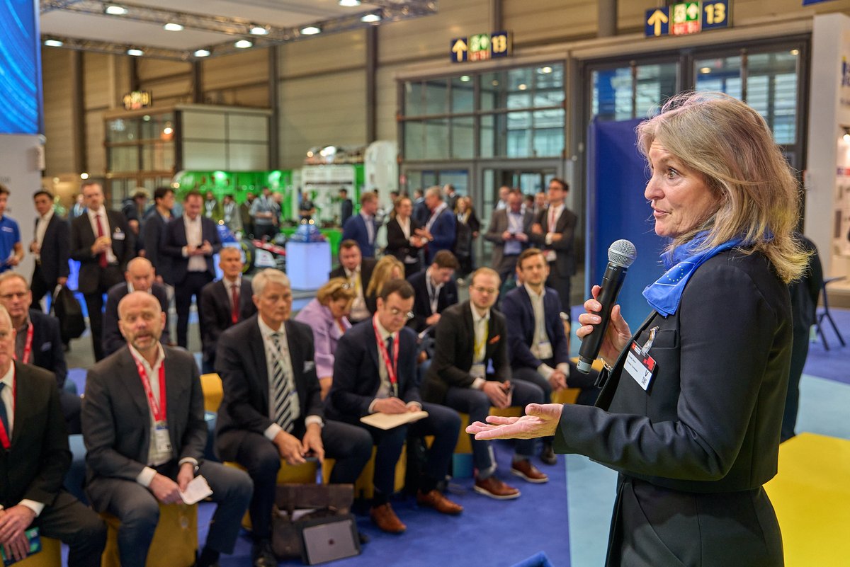 That's a wrap on our first day at @hannover_messe 🎉 🙏Thanks to the speakers, panelists, participants and those who visited our stand. 👏 Join us again tomorrow for a full day talks and sessions focused on energy⚡️ ➡️ europa.eu/!XcHJ8f #EUatHM24