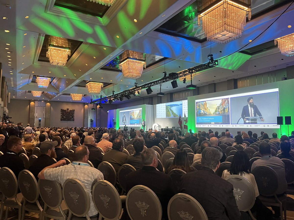 It was a pleasure to speak at the @GoodRoads Annual Conference today. Our government is committed to continuing to build roads and infrastructure in Ontario. 🛣️