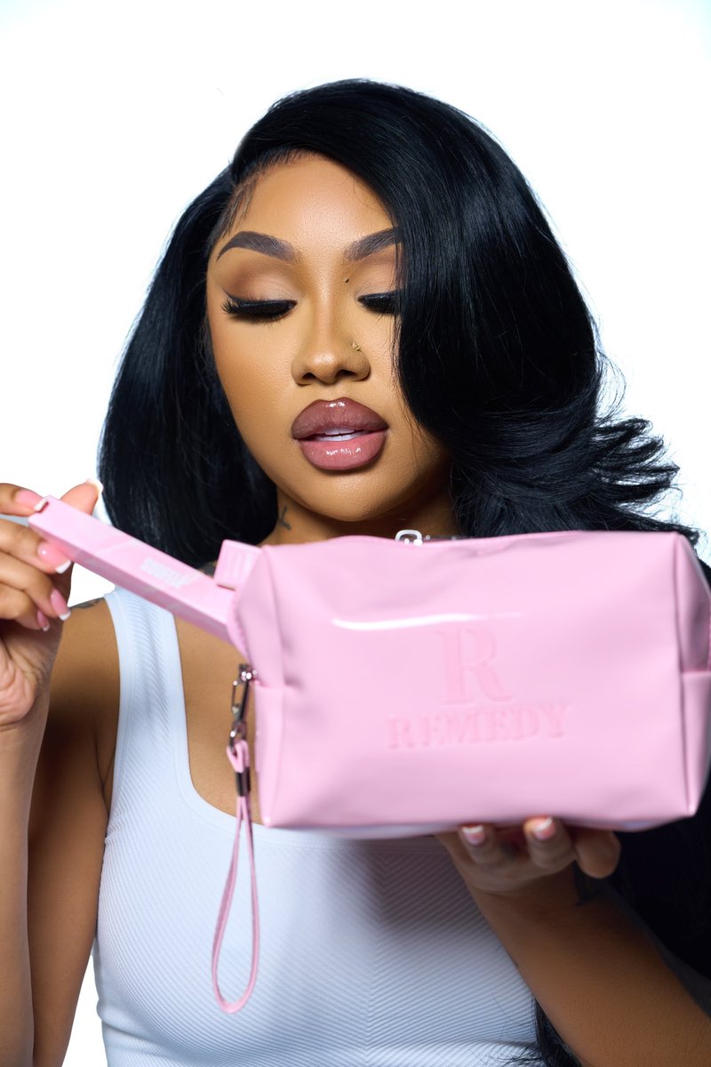 What’s the first thing you’re grabbing out of your #RemedyGlamBag 👀💕 Only available on remedybyari.com - Shop Now💋