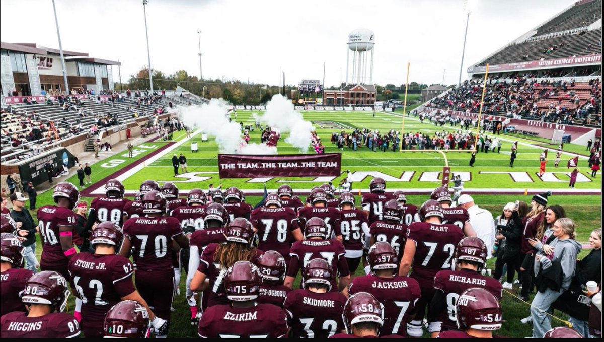 After a call from @CoachDerekDay I am blessed to receive an offer from Eastern Kentucky University‼️
@Coach_Haston @DogPackFB @BulldogsCN @Bryan_Ault @TheUCReport @SWiltfong_ @EKUFootball