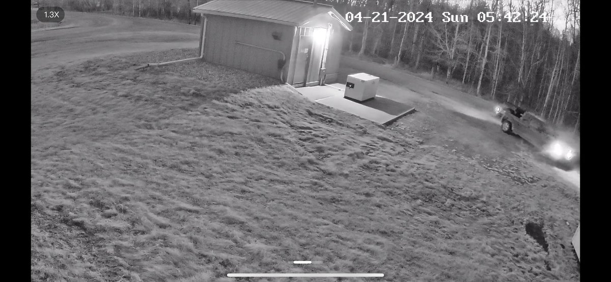 RCMPAlberta's tweet image. #CanYouHelp? April 20-21, 2024, there were a series of attempted break-ins at various firehalls in #Westlock. A 2008 silver Dodge 1500 with burnt-out taillight &amp;amp; Ford pickup truck were seen in the areas. Please contact Westlock RCMP 780-349-4491 with any info.