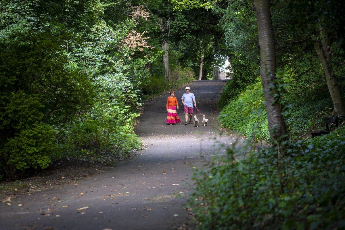 Durham Cathedral tweet media