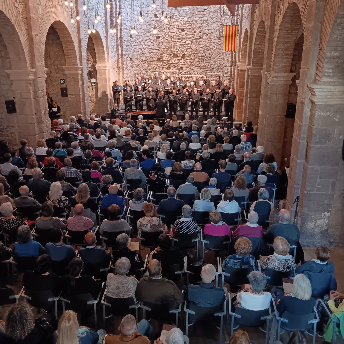 🔊L’Orfeó Català @Orfeo_Catala s’estrena a Santpedor presentant nova composició i l’Escriny @coralescriny porta un repertori variat en la seva actuació al Palau de la Música. ℹ️ Més informació: twtr.to/-fPs1