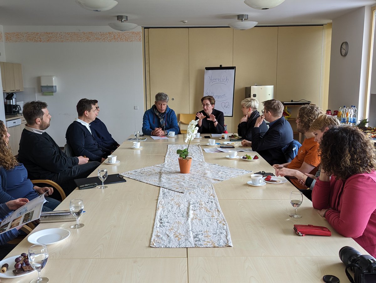 Klara Geywitz @klara_geywitz @BMWSB_Bund auf Einladung von @AlbrechtPallas @SPD_Dresden in Dresden. Konstruktiver Austausch zu #Rekommunalisierung + #Wohnungspolitik in #Dresden #Sachsen #Ostdeutschland. Danke fürs Gespräch! Fotos Ralf Daniel + André Wellhäußer @andre_wellbeing