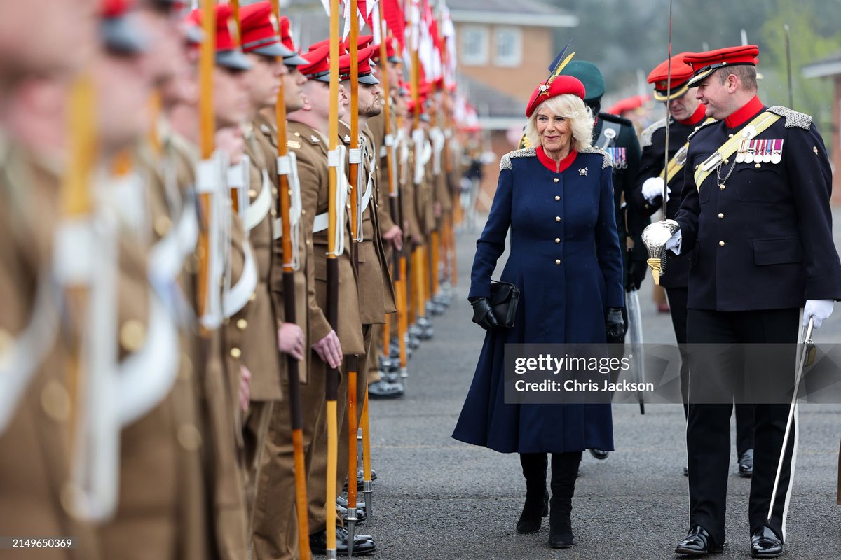 🪶 Queen Camilla and Colonel Richard Charrington inspect The Royal Lancers on parade.