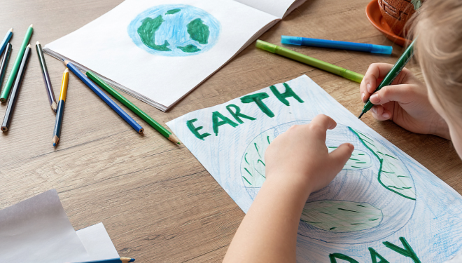 Happy Earth Day from Art to Remember! How are you celebrating today? #ArtTeachersOfInstagram #ArtTeacherLife #ArtTeacher #ArtEducators #ElementaryArt #ElementaryArtLesson #ElementaryArtEducation #Art #ArtEducation #MakeArt