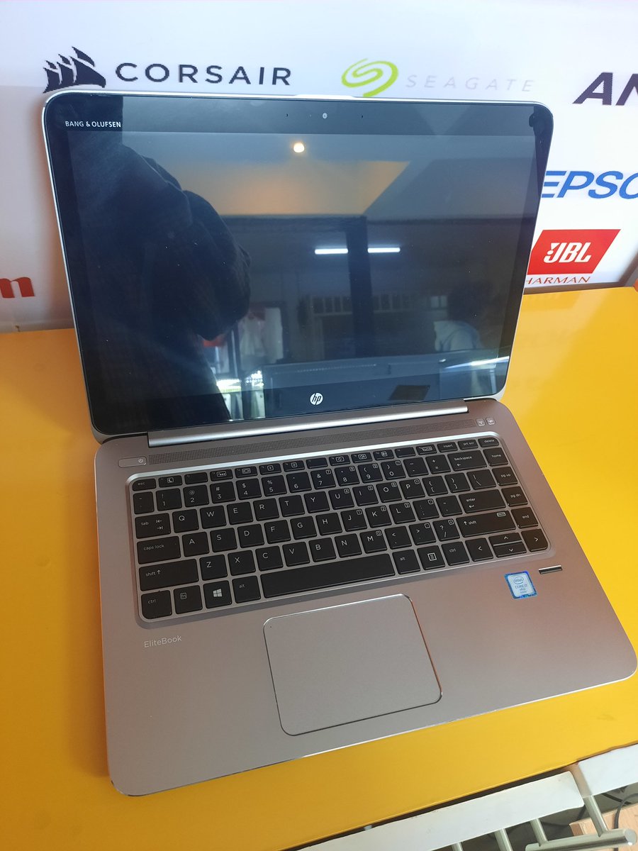 Hp Elitebook 1040 G3, 16 gb ram, 256 gb ssd, core i7, touchscreen,backlit keyboard. Ksh 38,000. 4 pieces available in Eldoret Town, fcc plaza, first floor. #bobbcomputers