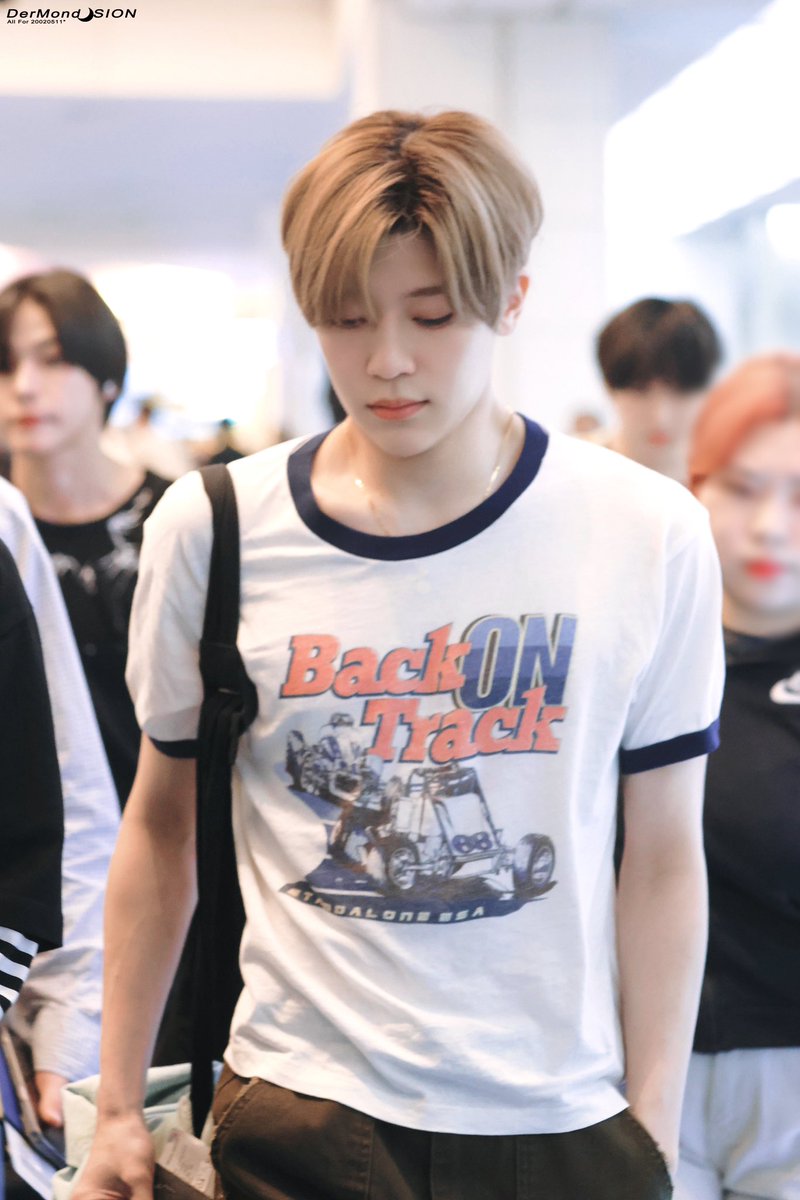 DerMond_SION tweet media