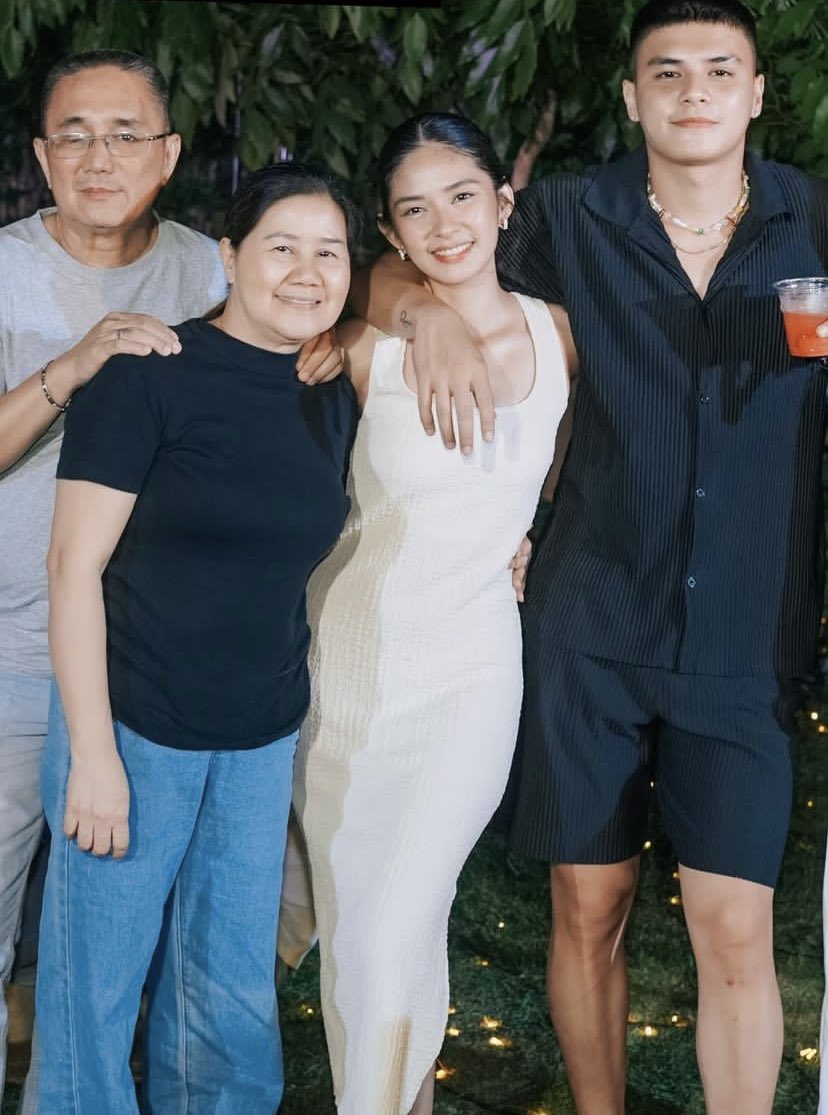 Ronnie and Loisa with Tita Gina & Tito Ronnie 🥰 #RonnieAlonte #LoiNie @iamr2alonte @iamAndalioLoisa