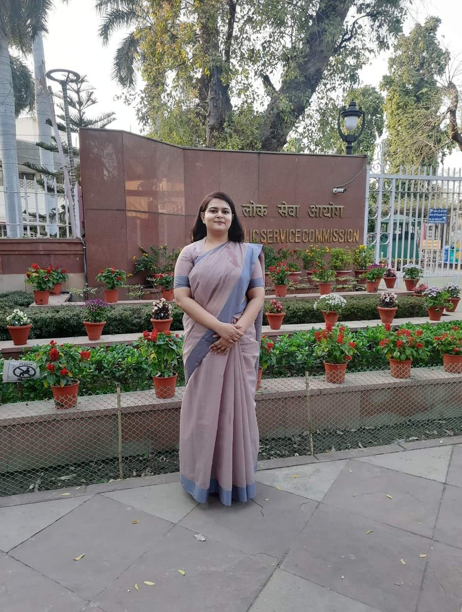 #MakingBHUProud

#BanarasHinduUniversity fraternity beams with pride on the success of Dr. Aditi Upadhyay in #UPSC2023 results. The #BHU alumna (2013 Batch) from the Faculty of Dental Sciences, #IMS, has secured AIR-127 in Civil Services Examination '23.

#UPSCResults #BHU