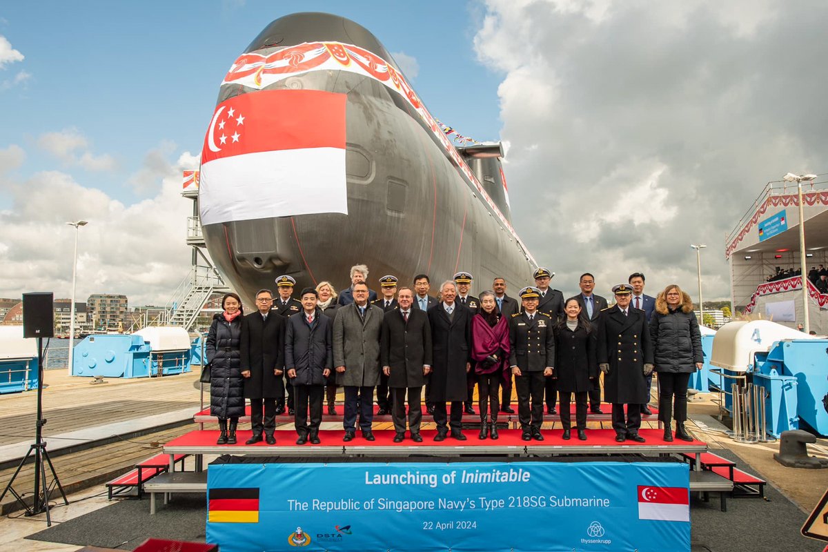 Many thanks to Senior Minister Teo Chee Hean for officiating the launch of the Republic of Singapore Navy’s 4th and final Invincible-class submarine, Inimitable, in Kiel, 🇩🇪. This completes our Type 218SG submarine launch together with Invincible, Impeccable, and Illustrious.