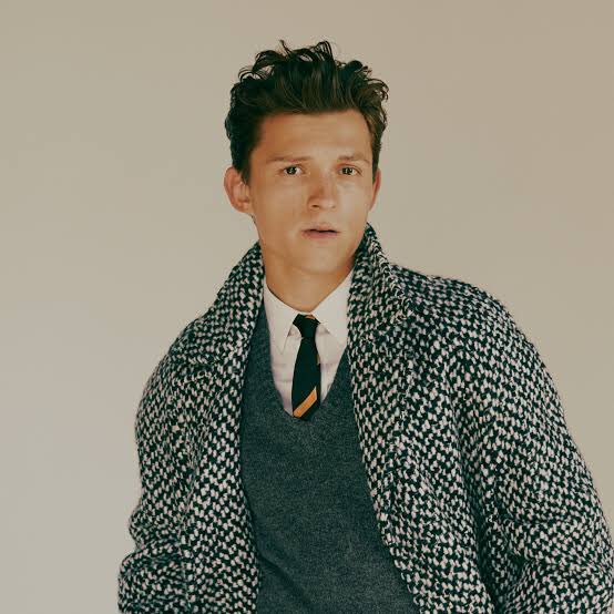 aranhaversobr's tweet photo. 🚨 ‘ Tom Holland afirma que não quer que ‘HOMEM-ARANHA 4’ danifique seu legado como Homem-Aranha.

💬 – “O terceiro filme foi tão especial em tantos aspectos que precisamos ter certeza de que faremos a coisa certa.”
•
. https://t.co/biUuEfFRgF