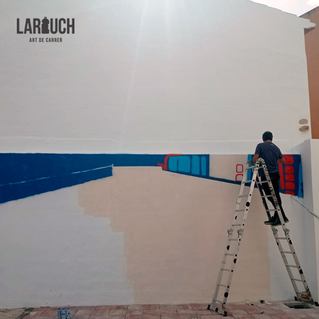 Larouchart's tweet photo. Transformar un raconet del teu poble en un punt de visita obligat abans d'entrar al trinquet del poble, és un plaer immens del que sentir-nos orgullosos. Si tens idees i algun raconet que vulgues millorar pel teu poble, contacta amb nosaltres. #Larouch #ArtDeCarrer #Genoves https://t.co/4T1DaU1ops
