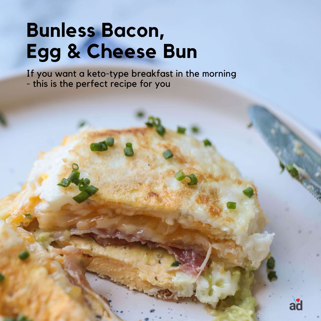 Bunless Bacon, Egg & Cheese Bun This is the perfect recipe if you want a keto-type breakfast in the morning. l8r.it/Hf2O #pancakes #burgerlover #burgerlove #sandwich #burgerporn #breakfast