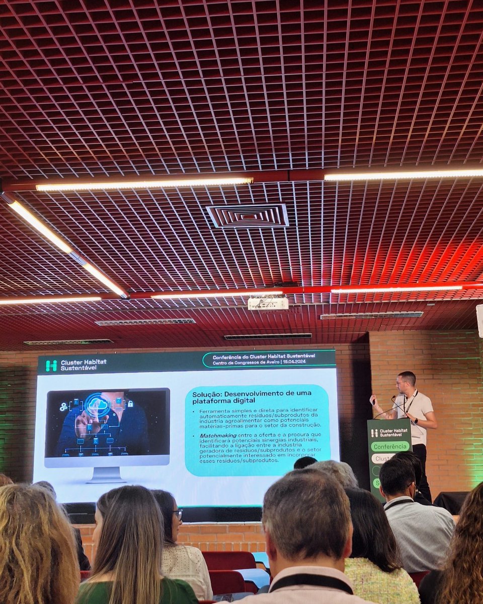 CVResiduos's tweet photo. 🗣️ CVR presented sustainable solutions in the area of waste valorisation at the @ClusterHabitat Conference.  

➡️ Mission2GG, financed by the PRR - Recovery and Resilience Plan (https://t.co/cWB8QblGgQ), framed within the Interface Mission.

#ConstruirOFuturo https://t.co/b5xJWUomYE
