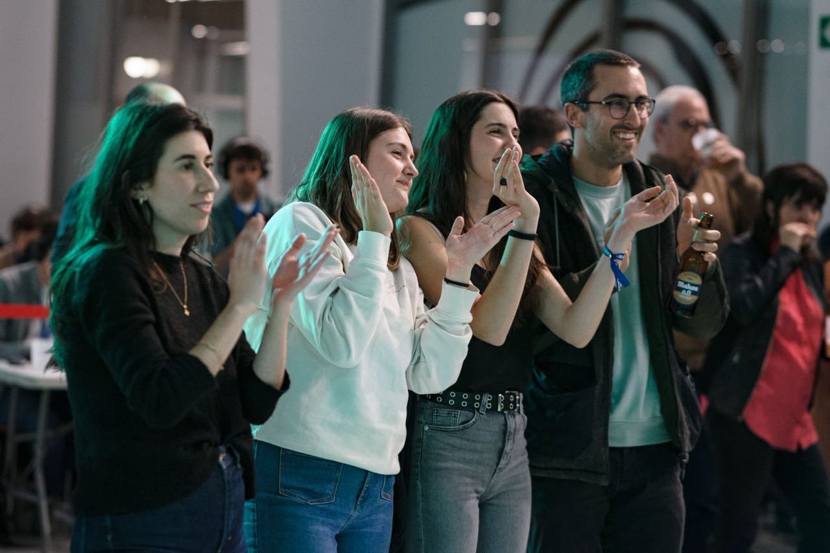 Euskal Herriko lehen indar politikoa eta lehen indar abertzalea gara emaitza historikoen ostean are alde handiagoarekin: 400.000 boto baino gehiago ditugu.

Zorionak eta eskerrik asko guztioi!