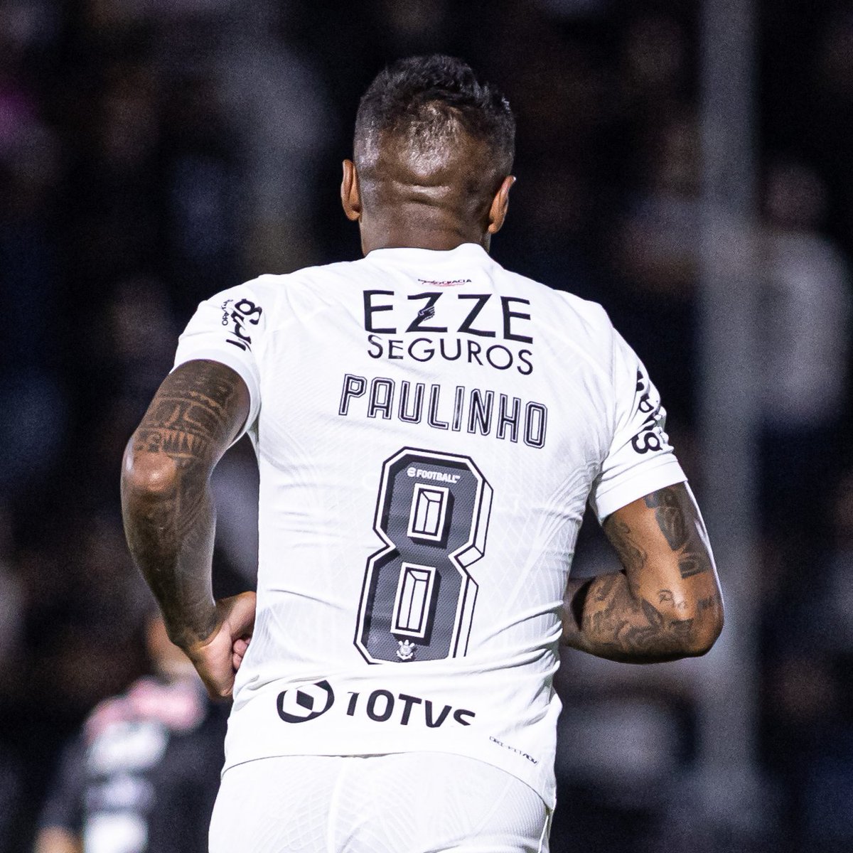 🚨 | Corinthians inicia conversas para renovar contratos de Cássio e Paulinho. O Meu Timão apurou que a diretoria se reuniu com a dupla nos últimos dias para definir os próximos passos. A tendência é que o desfecho seja positivo para os dois jogadores. O clube deve oferecer ao