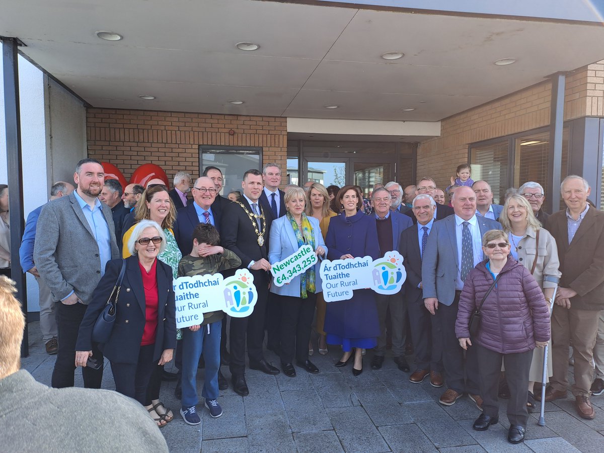 Minister Heather Humphreys TD, announced successful projects under Community Centre Investment Fund in Galway City on 20/04. The Minister made the announcement in Newcastle, which will receive €4.3 million to build a centre, proposed by Newcastle Combined Community Association.