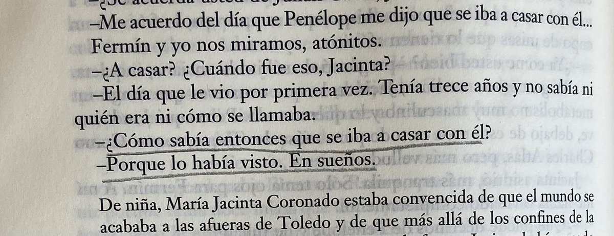 beingveryme's tweet photo. definitivamente es el libro más vivido que tengo en mis estanterías ❤️‍🩹✨ https://t.co/OoiSjLZXXX