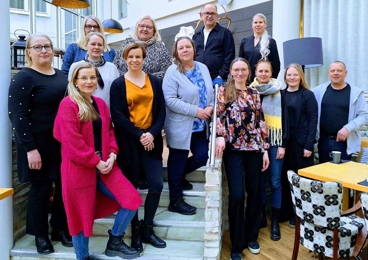 jaakkohelander's tweet photo. Niin polkaistiin käyntiin #oodiprojekti'n toiminnallinen vaihe @HamkResearch @HAMK_UAS @JAMK_AOKK @CLLfortbildning @AboAkademi kesken. https://t.co/FLpSZMoaSq https://t.co/ThFr9zKYnA