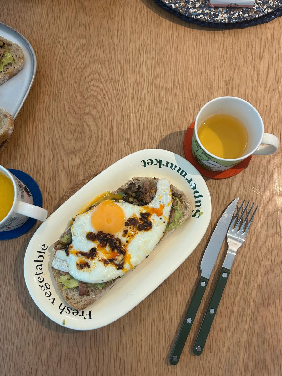 Ela47501931's tweet photo. My perfect breakfast made by mom #Startingperfectday https://t.co/h7PT7tENLQ