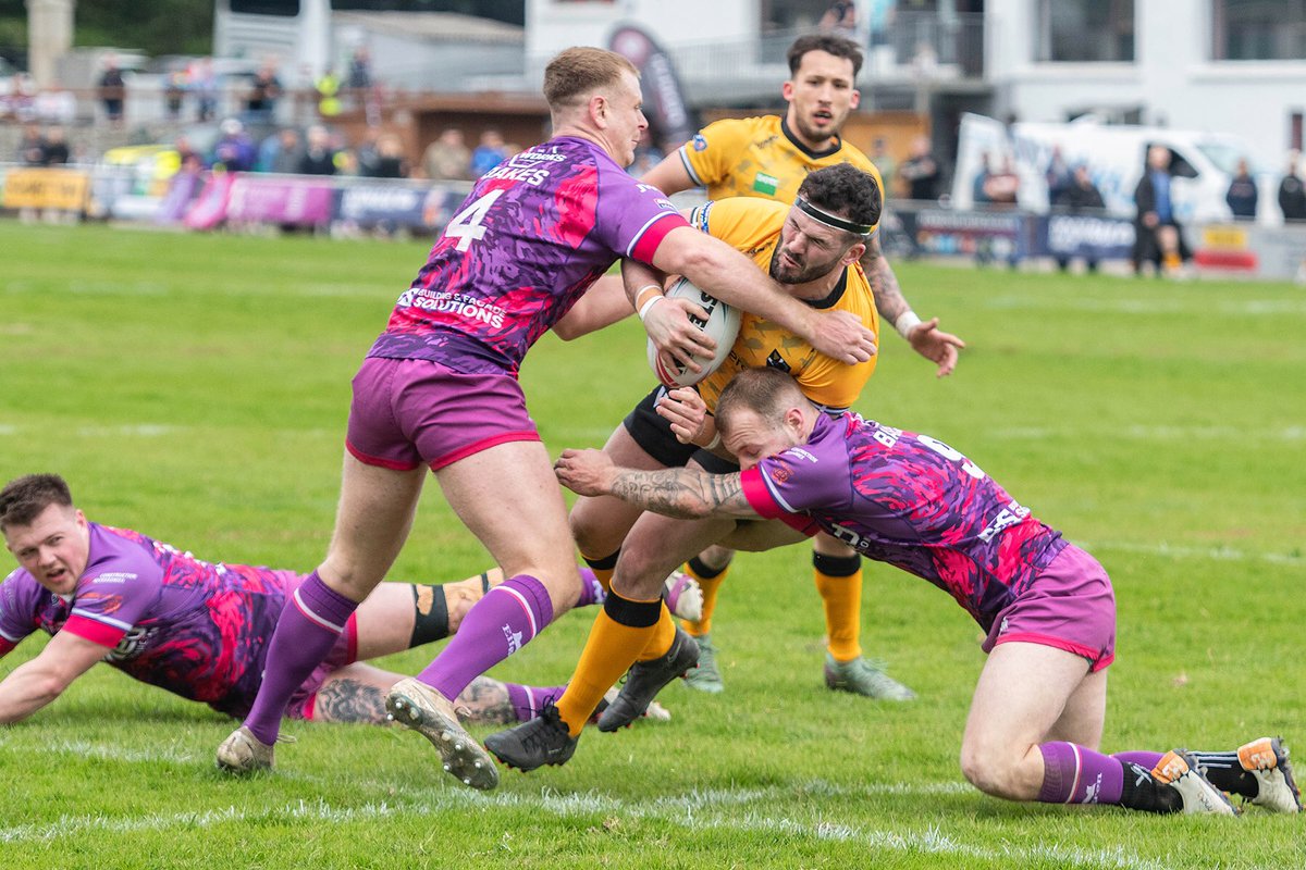 A tough day for @CornwallRLFC who were comprehensively out-played by @HurricanesRLFC in Penryn yesterday.