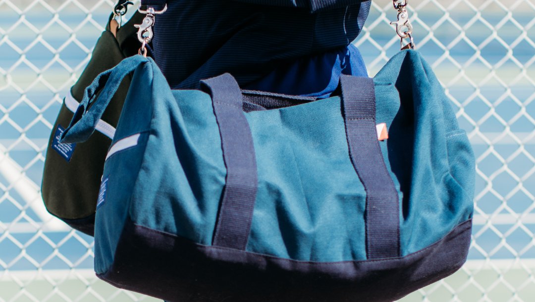 Our new Sports Duffle is so perfect, you might want one in every color. #shorebags #sportsduffle #duffel #gymbag #gym #workout #workoutbag #sportsbag #sustainablebag shorebags.com/collections/sh…