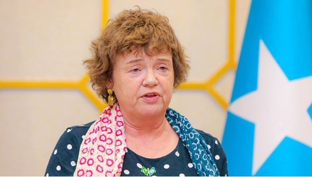 #UPDATE: The Special Representative of the #UN Secretary-General for #Somalia, Catriona Laing is set to be replaced next month- according to press statement released by the UN Mission in Somalia (#UNSOM).
The reasons behind this decision are unclear but the UN chief will appoint…