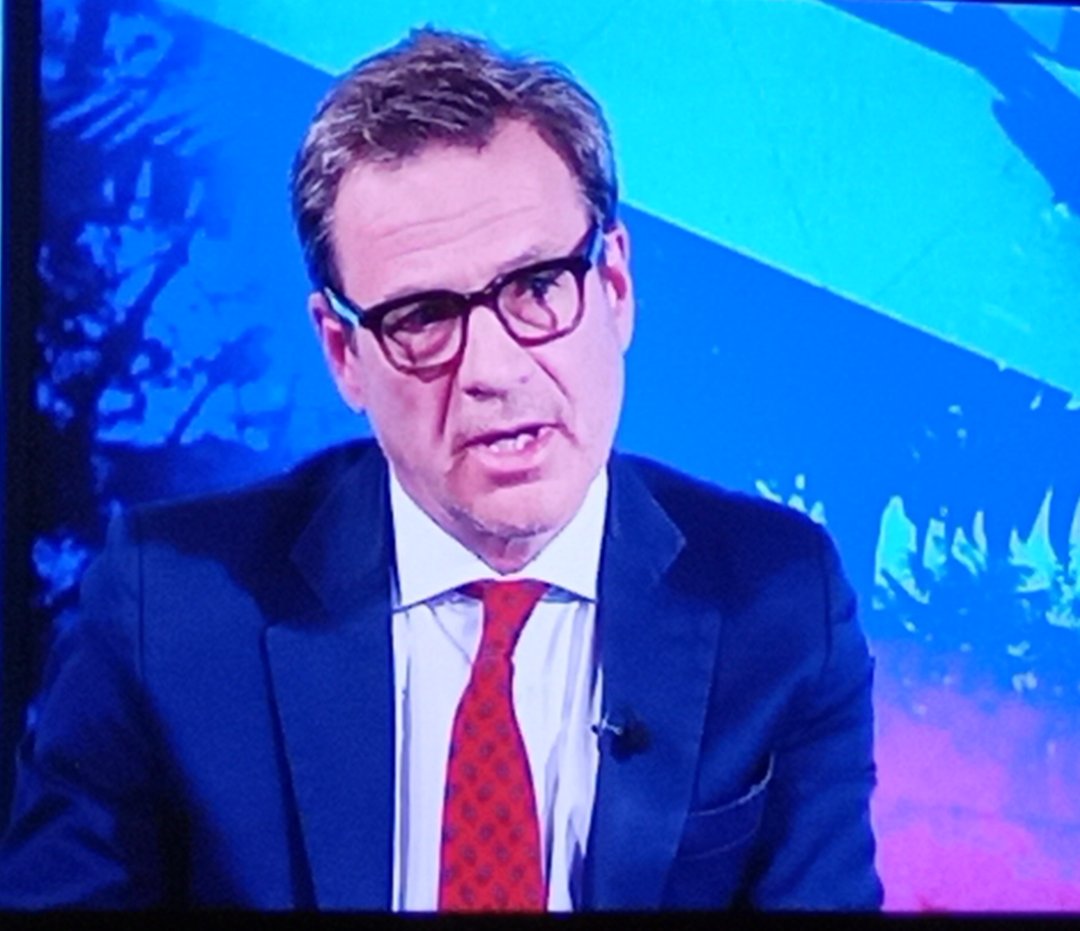 Watching Tory MP Bob Seeley @IoWBobSeely on #politicslive I am seriously concerned about his mental health. I promise you I don't say that lightly. His behaviour is just not normal is it ?