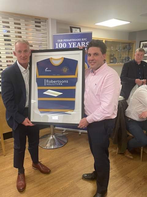 We would like to say a big thank you to Rob Howley for attending our #OldPensCentenary Chairman’s Lunch. We would also like to thank @RobertsonsLegal for their jersey sponsorship this year. @WRU_Community @CardiffDistrict @DistrictBGMG @AllWalesSport