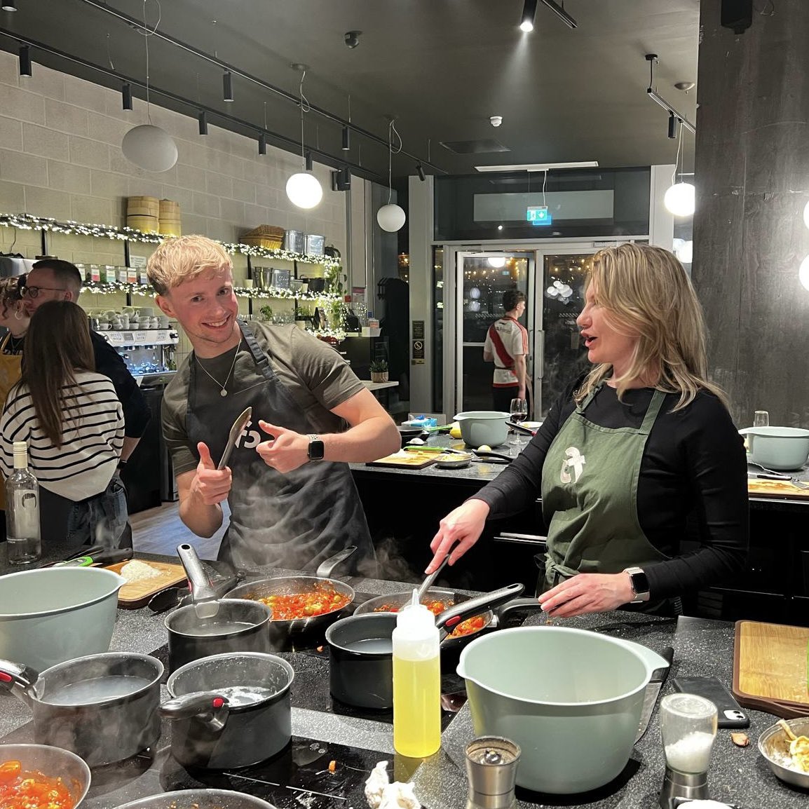 Another exciting weekend at Food Sorcery! We delved into the art of sushi, gyoza, and ramen, mastering the delicate balance of flavours and textures. 🍣🥟🍜🍝