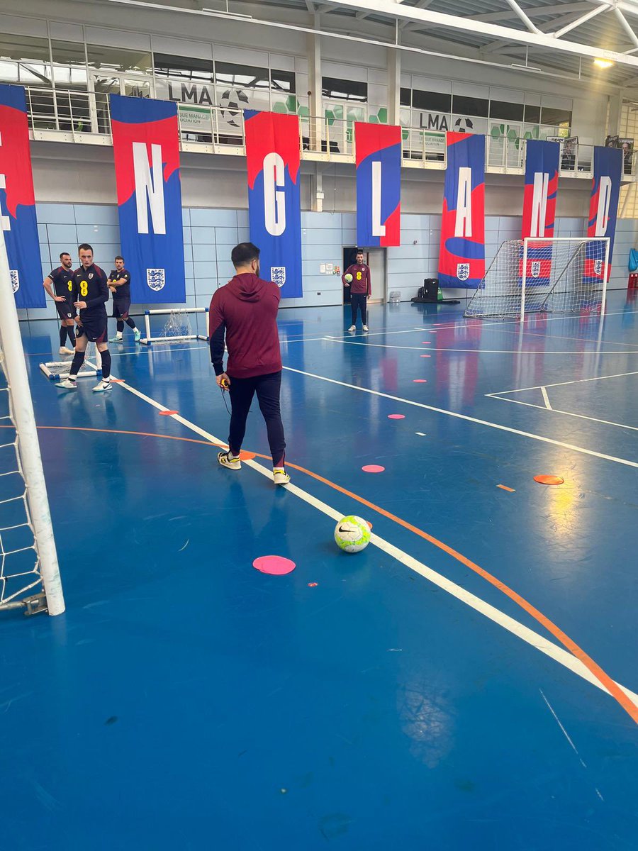 Brillaint experience in Estonia delivering modules around Goalkeeping and Analysis for their UEFA B then onto SGP for a great day of camp with the PS National Team