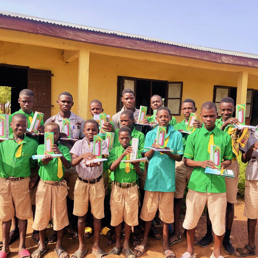 abfghana's tweet photo. Bringing hope, changing lives: The Abiola Bawuah Foundation making a difference in the Northern Region.

#impact #communityoutreach #changinglives #charity #charityghana #nonprofit #fundraising #support https://t.co/MIzV2vNgM8