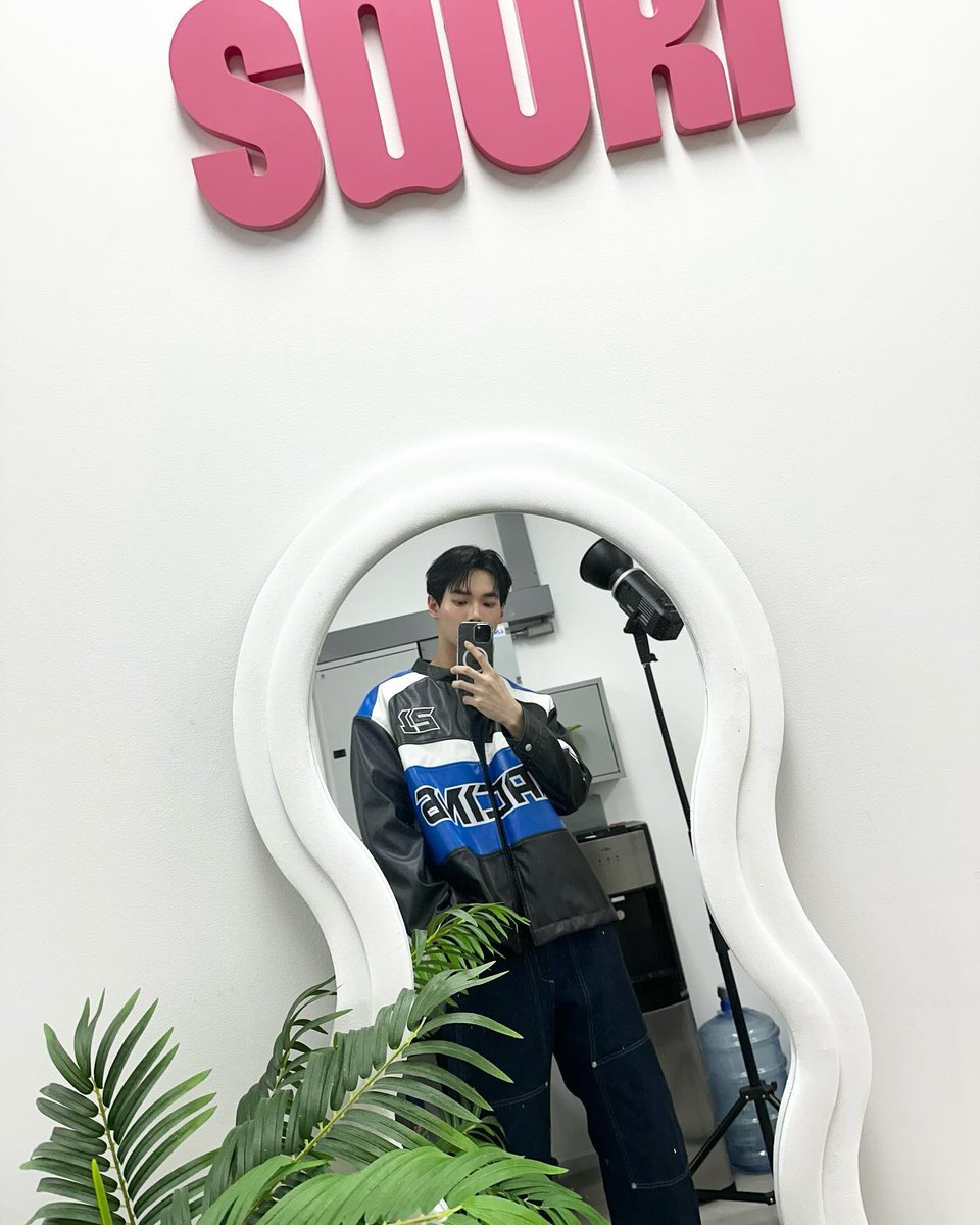 __opywpy__'s tweet photo. Win IG

They don’t see what happened behind the scenes

#winmetawin https://t.co/csLN8cbjRA