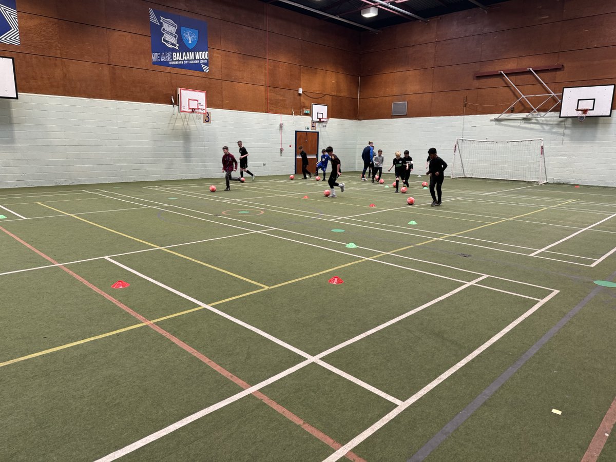 A great turn out at our first week of development centres at partner school Balaam Wood! 📚⚽️ We look forward to seeing many more this week. 😁 #BalaamWood #DevelopmentCentres #YouthDevelopment