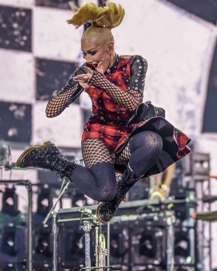 Jumping into the week knowing that @nodoubt is BACK and on top of the world, Purple Irises is thriving, and @gwenstefani is about to blow our minds with her new album 🪻🏁