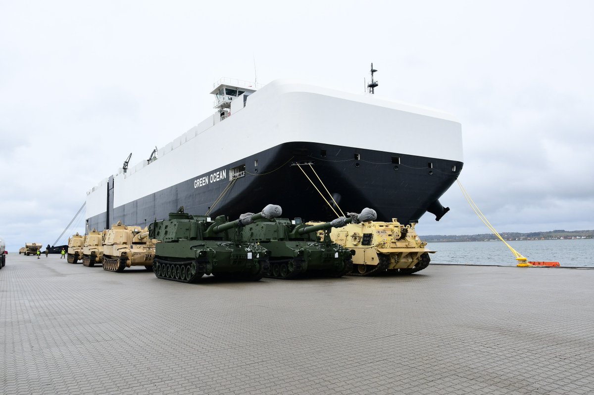 🚨 For the first time, the @USArmy is utilizing the seaport in Kalundborg, 🇩🇰, marking a new logistical pathway that enhances U.S. strategic flexibility and reach to the “High North,' for exercise #DefenderEurope #ImmediateResponse #StrongAndStrategic #LSGE24 #MakingaDifference