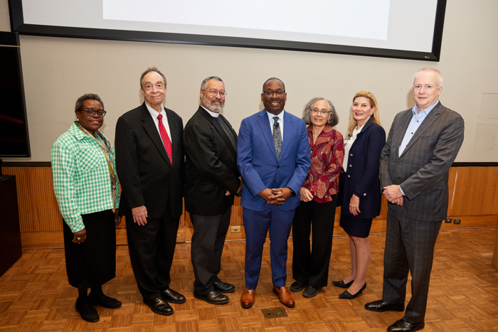 We enjoyed bringing everyone together for our 6th annual Diversity Week! 

We celebrated our great community, welcomed special guests and shared insights on how to strive for excellence in medicine and continue building a culture of inclusion, equity, justice and belonging.