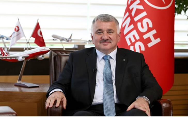 ✈️ Eski Türk Hava Yolları (THY) Başmüfettişi Bilal Yıldız: “Yılda 16 maaş alan THY Genel Müdürü'nün brüt maaşı 1 milyon 400 bin TL, yardımcılarının maaşı 1 milyon 260 bin TL oldu. 💰 Genel Müdür Bilal Ekşi (Fotoğraftaki) iki şirketten huzur hakkı alıyor.”