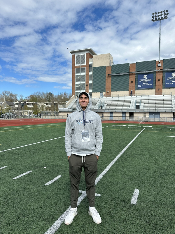 DrewMorgan25's tweet photo. Thank You Coaches @DebeljakGreg @CoachSlesh @drewsax14 for inviting me to @CWRUFootball Junior Day.  I had a great time touring the campus &amp; learning about the school. I appreciate the time talking with coaches &amp; players!  @YHSPatriotsFB @VAQB8 https://t.co/gGNGVOZ5On