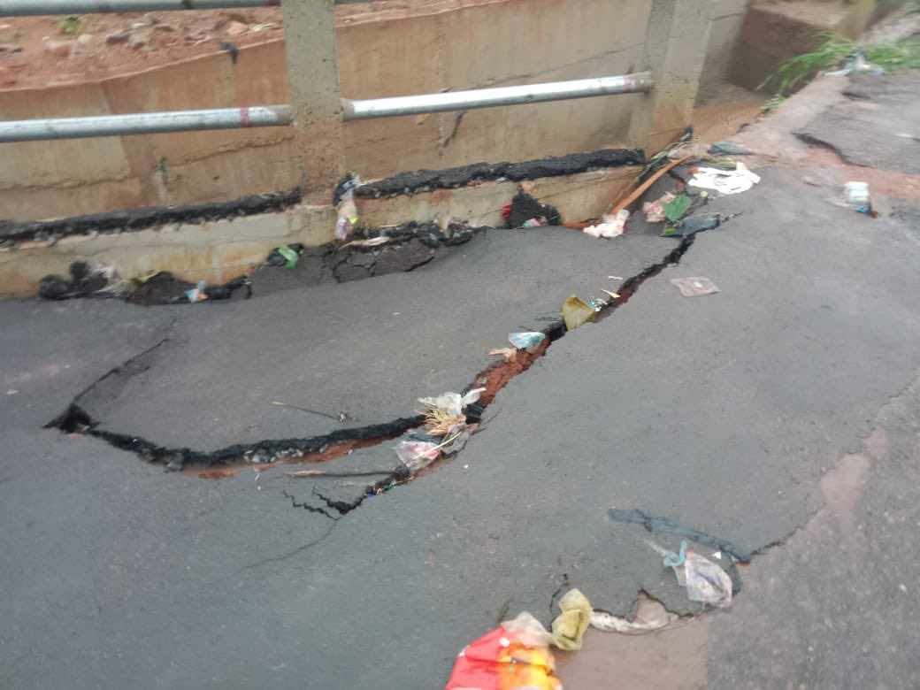 Road built by Ogun State Government caved in less than two months . This is the result of using party touts as contractors instead of professionals. Ogun state has worst roads in Nigeria 🇳🇬 ———— Sam Larry/MC Oluomo / Bright Chimezie/David Hundeyin/Dapo Abiodun