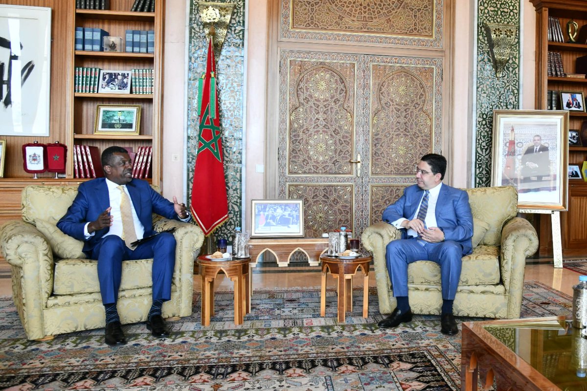 🇲🇦-🇩🇲| M. Nasser Bourita a reçu, aujourd’hui à Rabat, le ministre des Affaires Étrangères, des Affaires Internationales, du Commerce et de l'Énergie du Commonwealth de la Dominique, M. Vince Henderson.