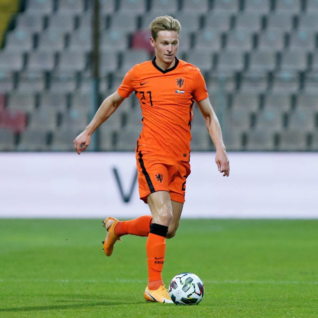 Frenkie De Jong's season with FC Barcelona is over ! He will be out for around 5 weeks, but is expected to be back before the Euros with the Oranje