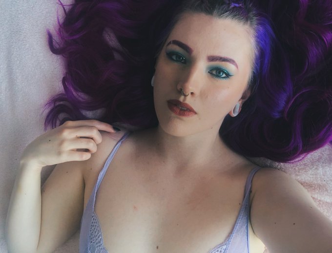 hey x  https://t.co/guVbLsk6Ew https://t.co/y4tOEPFURb