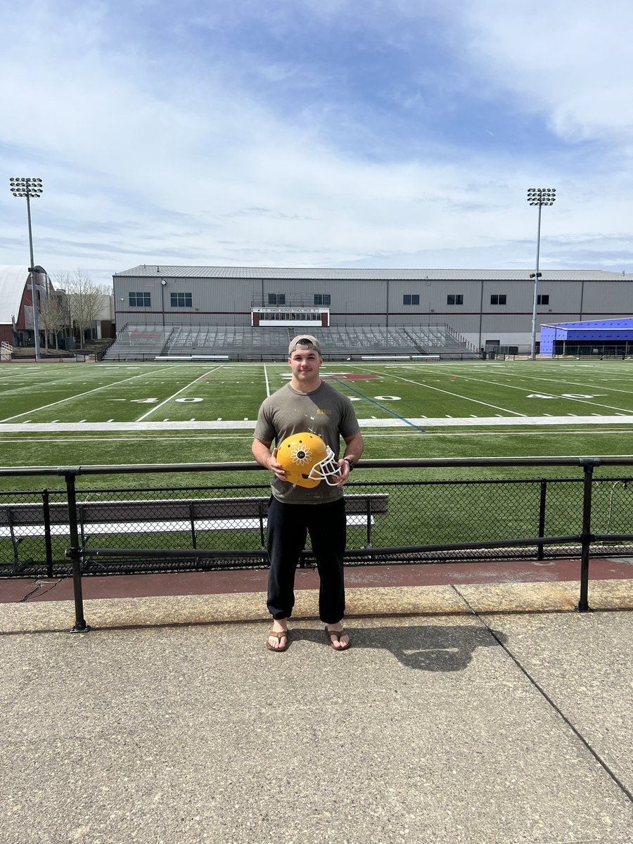 Congratulations to Sean Brown for EARNING our LBC Yellow Helmet for the entirety of our 2024 Spring Ball season‼️ Sean demonstrated perfect attitude and effort every single day and demanded that of those around him as well‼️ 🔻 #SHOWUP #BTB