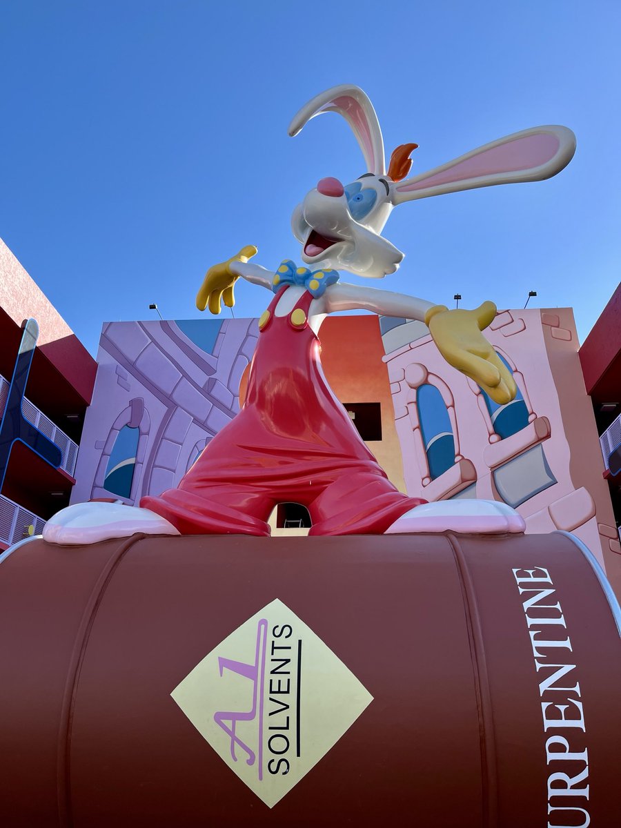 Good Monday morning to you! My #Mondayvibes are from the 80s section of Walt Disney World’s Pop Century! I wonder how many of today’s kids know who he is? Enjoy your day wherever you are! #MondayMotivation #MondayMood #RogerRabbit