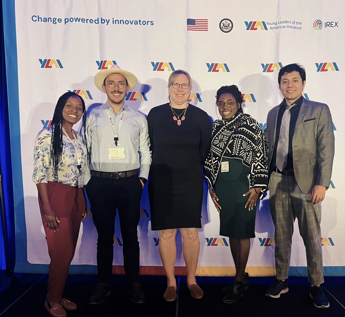 .@YLAINetwork Fellows from the Climate sector including Suriname’s own Oclaya Verwey met @statedept DAS Hannan at the #YLAI2024 closing forum. They shared the innovative and impactful contributions they are making to their communities and experiences during their fellowship.