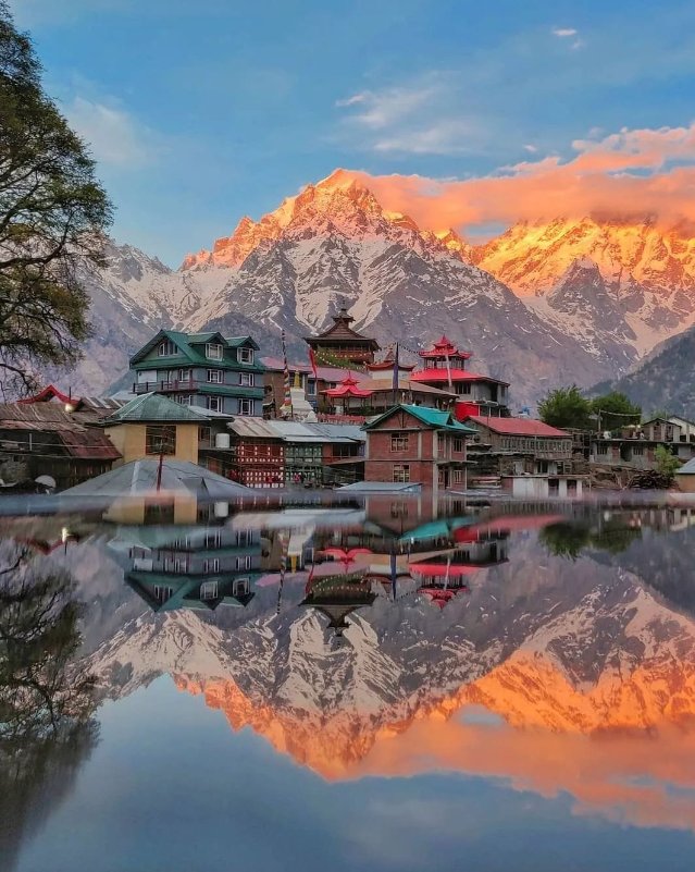 Spectacular view of Kalpa, a village in Himachal Pradesh Bharat 🇮🇳