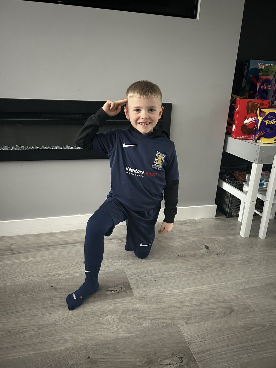 leanneoharax's tweet photo. Our boy Loving his new team 🔵 @jamesohara11 https://t.co/LhEBpqjyOD