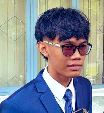 Atas Perjuangannya, menurut gue dia layak jadi Menteri. 👏👏👏👏👏